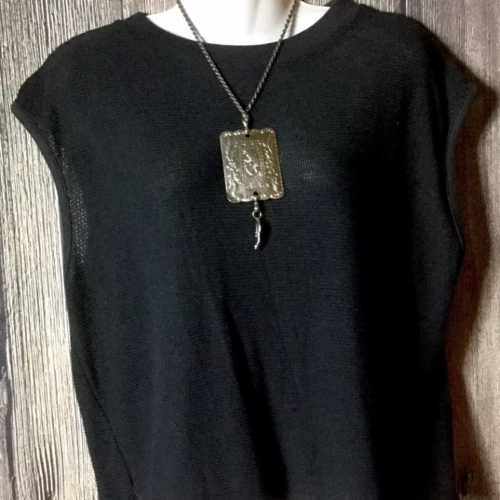 VTG Boxing High Low Mesh Sleeveless Tee